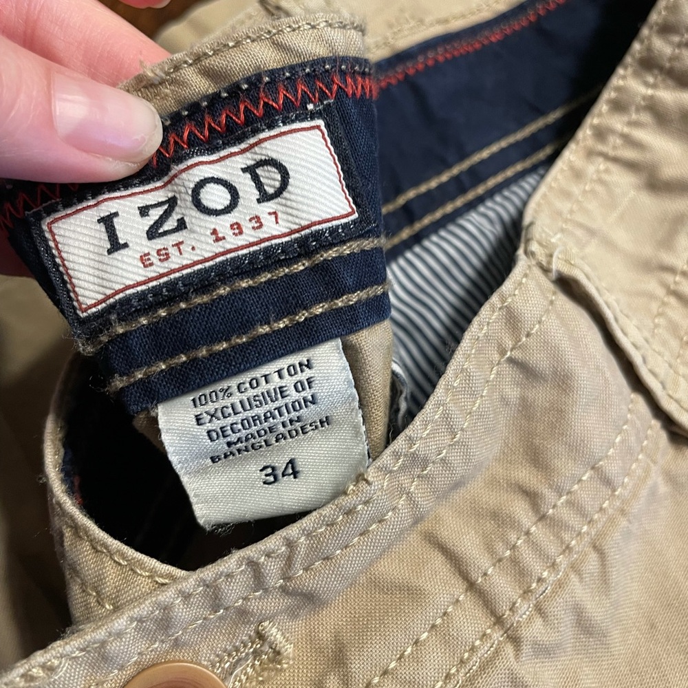 Izod 34 khaki cargo shorts